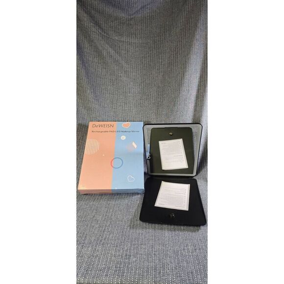 DeWEISN Rechargeable Pad LED Makeup Mirror - Picture 1 of 6